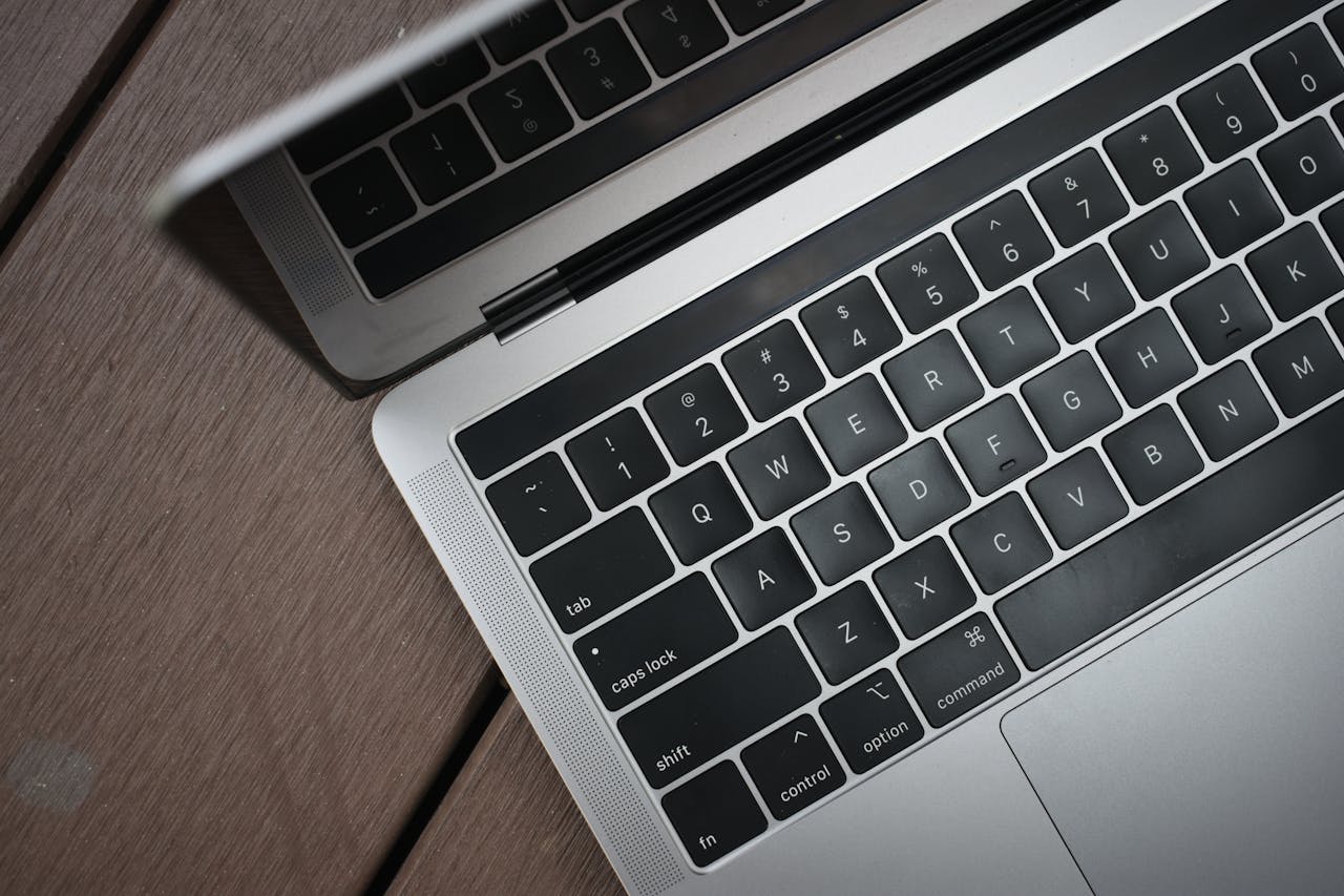 Oketer News | 4 Cara Menjadikan Laptop Sebagai Monitor dengan Menggunakan Software
